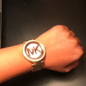 Michael Kors rose gold watch